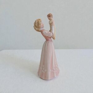 Vintage Enesco Treasured Memories Mother and Babe 1981 E-7991 Taiwan